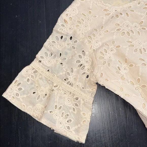 roolee cream colored eyelet dress. size xs. zipper. tie around waist. excellent. - Picture 4 of 8